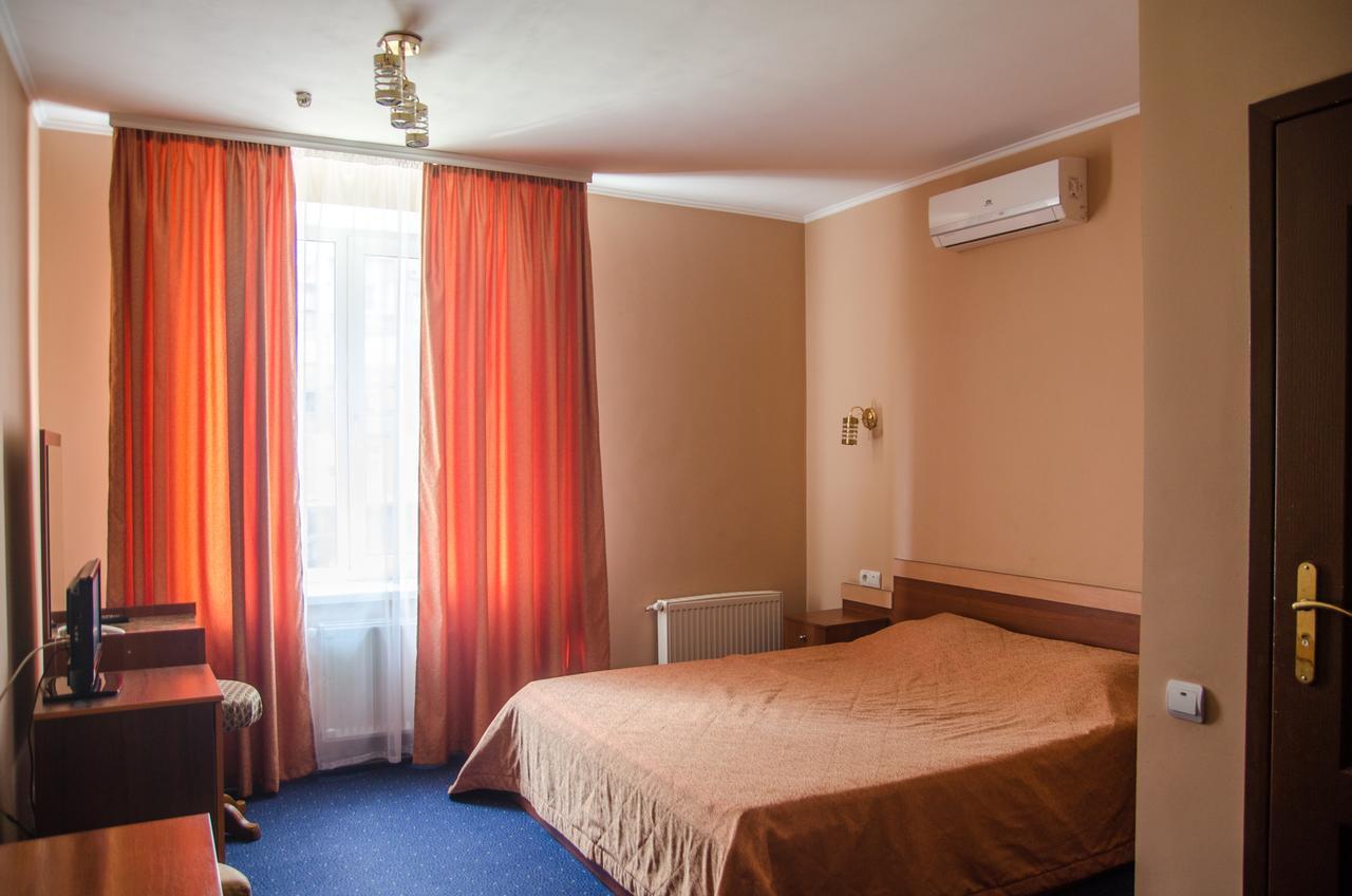 Galant Hotel Boryspil Luaran gambar