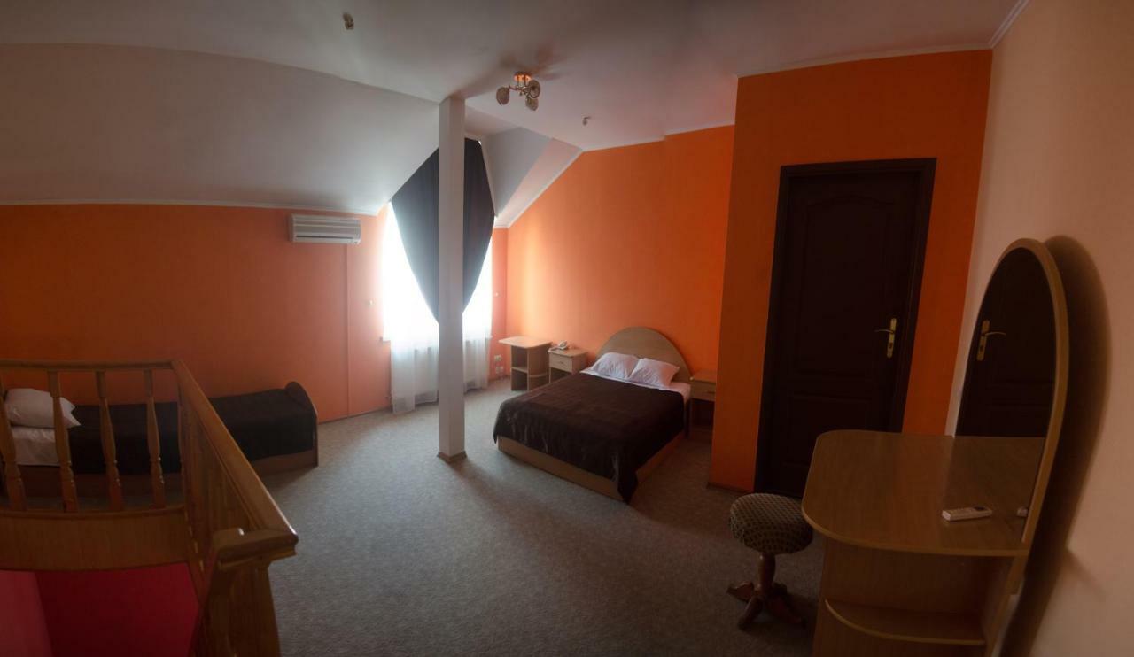 Galant Hotel Boryspil Luaran gambar